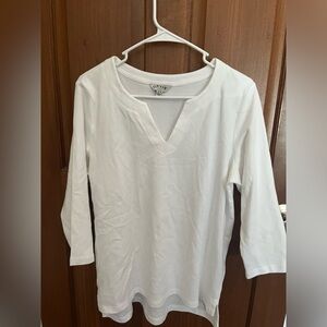 Orvis Ladies 3/4 sleeve split neck top. White. Medium